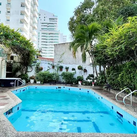 Sofia Del Mar Playa-piscina En Castillogrande * Cartagena