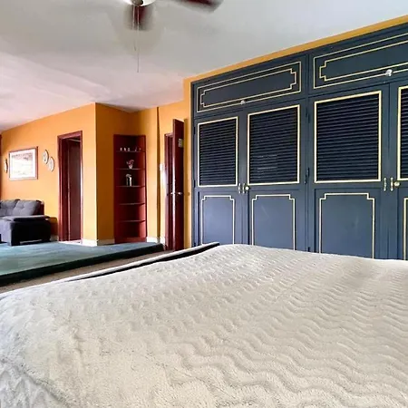 Villa Sofia Del Mar Playa-piscina En Castillogrande Cartagena