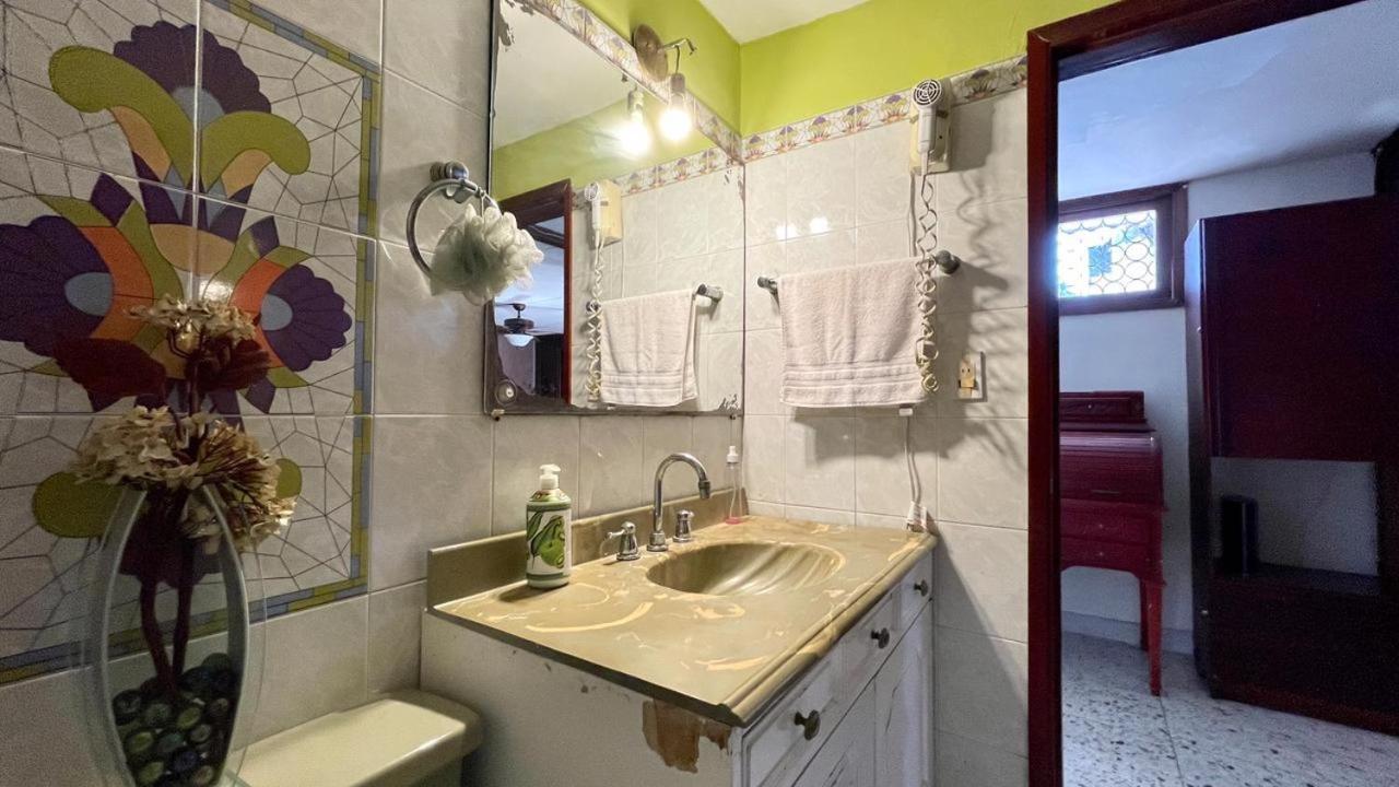 Villa Sofia Del Mar Playa-piscina En Castillogrande Cartagena